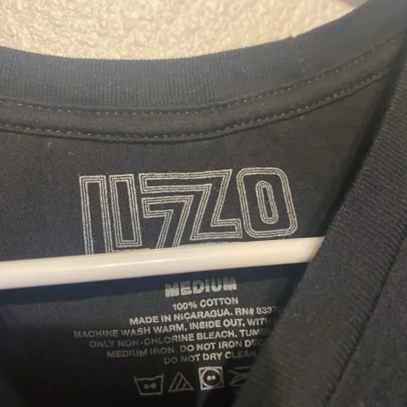 Lizzo Music Tour T-Shirt - Picture 2 of 3
